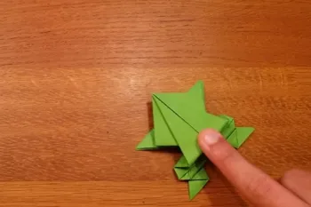 ایده خلاقانه برای ساخت قورباغه کاغذی پرشی+فیلم