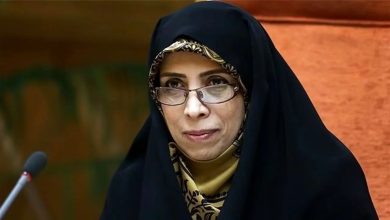 معاون حسن روحانی عزادار شد + عکس