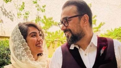 تصویری خاص و عاشقانه از سپند امیرسلیمانی و همسر باردارش