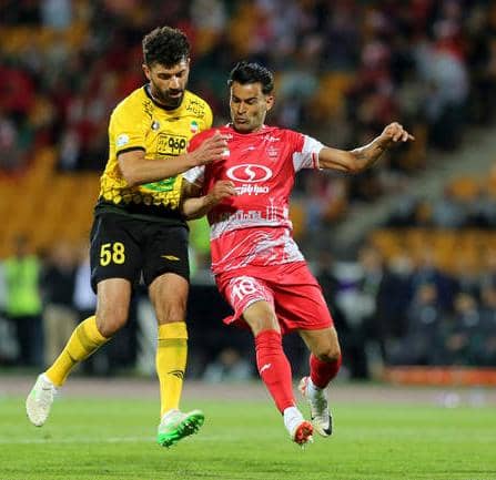 دیدار تیمهای فوتبال پرسپولیس تهران و سپاهان تهران+تصاویر