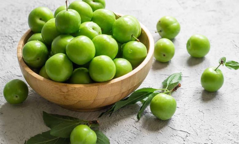 گوجه سبز نوبرانه را با این روش سرو کنید و لذت ببرید+فیلم