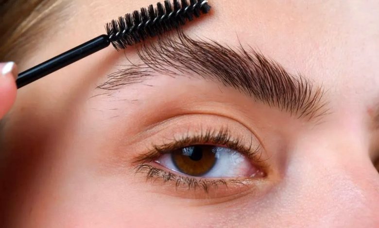 ۱۵ دلیل ریزش ابرو و نحوه‌ی درمان آن