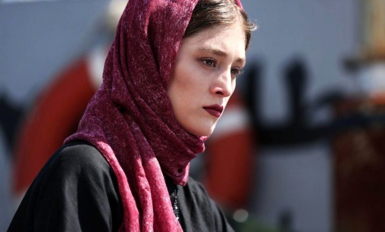 استایل جسورانه فرشته حسینی در اکران فیلم «بی سر و صدا» +تصویر