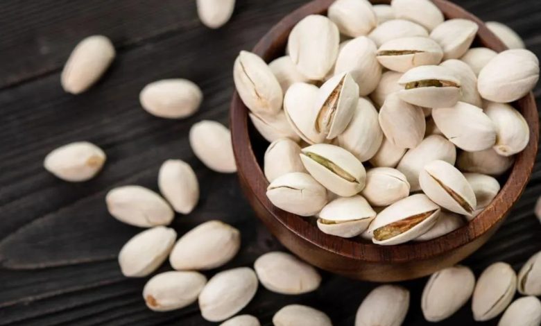 ۱۰ نکته مهم و کاربردی برای جلوگیری از پروانه زدن خشکبار