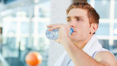 با نوشیدن آب در این ساعات سلامتی تان را حفظ کنید