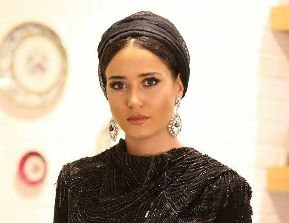 غافلگیری در کن؛ این دختر رویای پریناز ایزدیار را ربود! + تصاویر