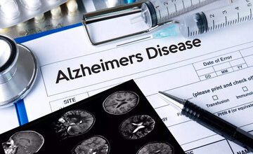 نشانه‌های ابتلا به آلزایمر از چند سالگی شروع می‌شود؟