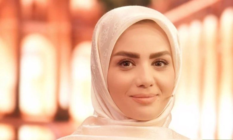 حمله مبینا نصیری، مجری تلویزیون به سریال «تاسیان» + ویدئو