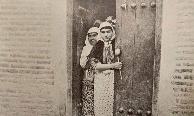 «خانم باشی» آخرین سوگلی ناصرالدین‌شاه با لباس چینی +تصویر