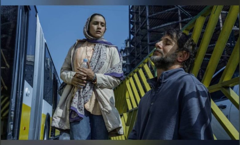 حضور برجسته ی سران دولتی در فرش قرمز اکران بهترین فیلم جشنواره فجر+فیلم