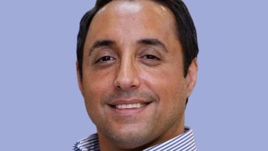 بغض و ناراحتی امیر حسین رستمی برای پدرش +فیلم