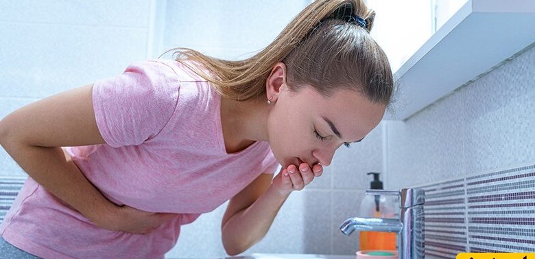 دلایل تهوع در دوران قاعدگی و بهترین روشهای درمان آن