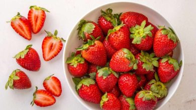 بهترین روش های شستن توت فرنگی و از بین بردن کرم های آن