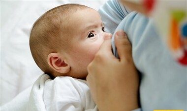 روش نگهداری شیر مادر در یخچال و فریزر