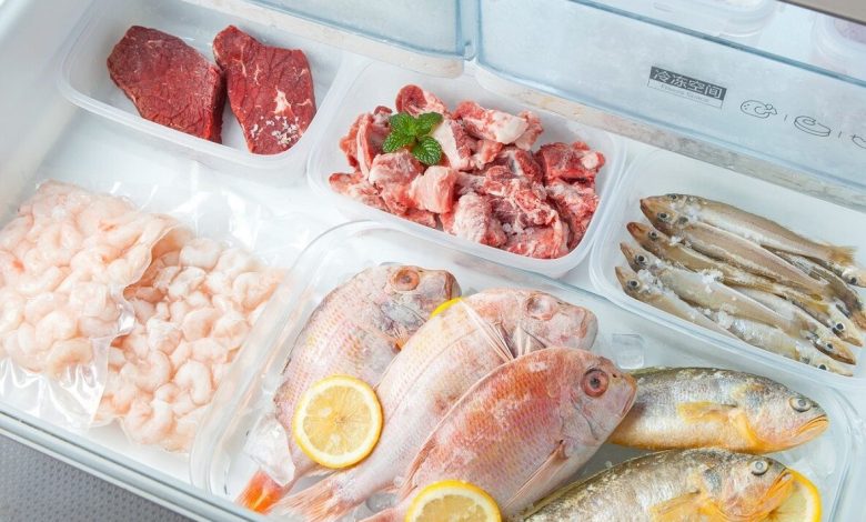 4 اشتباه بزرگی که خانم ها موقع فریز کردن گوشت انجام می دهند