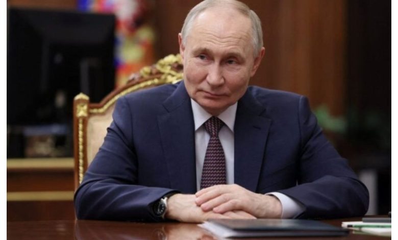 پوتین با نخست وزیر هند گفتگو کرد