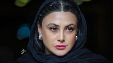 دو ژست سوالی و خاص آزاده صمدی با استایلی عجیب +تصاویر