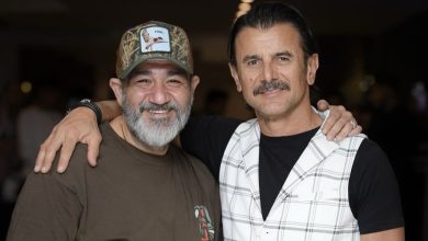 استقبال بی سابقه مردم از امین حیایی و مهران غفوریان در مشهد+فیلم