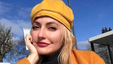 تصویردیده نشده از مهناز افشار درپشت نیسان آبی