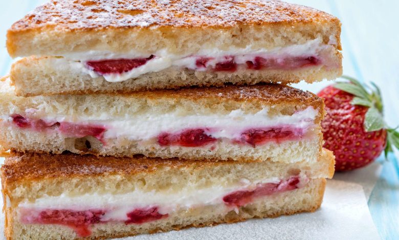 تست چیزکیک توت‌فرنگی؛ صبحانه‌ای متفاوت و خوشمزه!