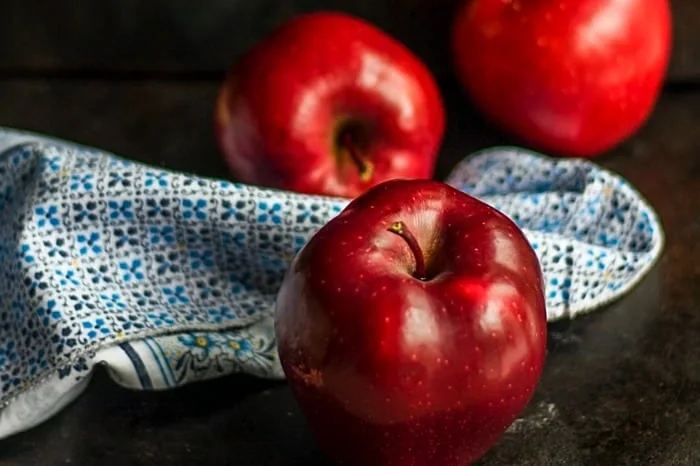 راز ترسناک سیب‌های شسته‌نشده؛ موجودات نامرئی درکمین+فیلم