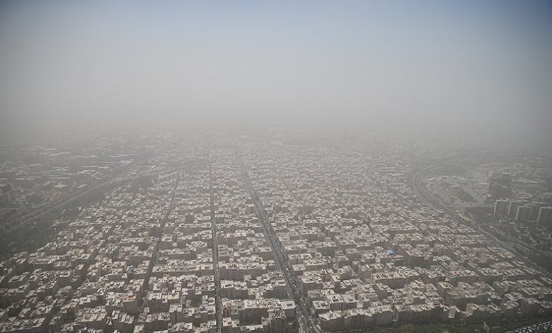 شاخص ۱۲۲ در تهران؛ توصیه به کاهش فعالیت‌های سنگین در فضای باز