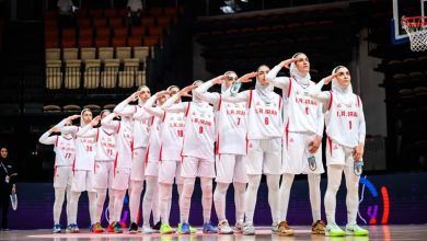 سلام نظامی شیرزنان ایران پیش از نبرد نیمه‌نهایی کاپ آسیا مقابل تایلند+فیلم