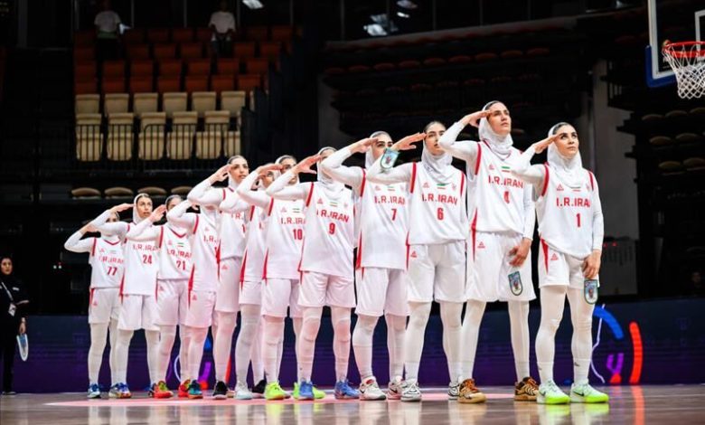 سلام نظامی شیرزنان ایران پیش از نبرد نیمهنهایی کاپ آسیا مقابل تایلند+فیلم