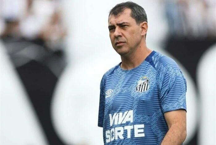 مدیران استقلال با این انتخاب زیر سوال رفتند!