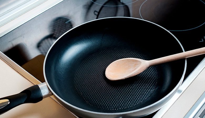 چرا نباید ظروف تفلون را بازسازی کنیم؟