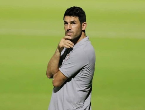 حسین بادامکی