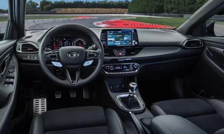 تعویض دنده دستی: هنر فراموش‌شده در عصر گیربکس‌های اتوماتیک