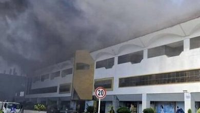 آتش در ونوس انزلی؛ نبرد نفس‌گیر آتش‌نشانان برای مهار حریق مهیب