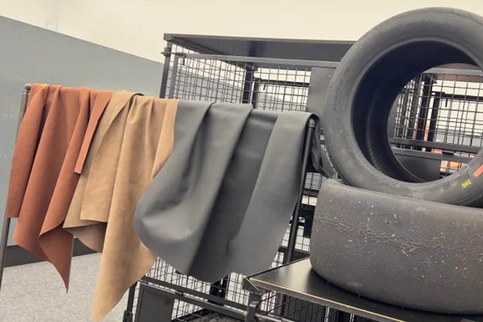 مرسدس بنز لاستیک‌های قدیمی خود را به چرم لوکس تبدیل می‌کند + عکس